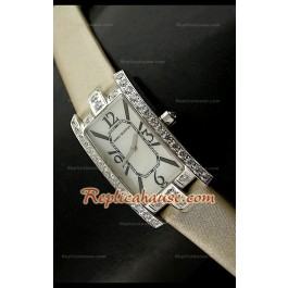 Harry Winston Avenue C Pearl Dial Montre