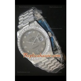Rolex DayDate Swiss Replica Montre avec Cadran Gris - Index Horaires en Diamant