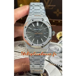 Montre Audemars Piguet plaquée or blanc Royal Oak givrée 37 mm cadran gris 