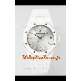 Montre Audemars Piguet Royal Oak 15500 en céramique blanche avec cadran blanc 