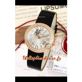 Ballon Blanc De Cartier Montre Suisse Quartz Réplique Lunette Diamants Boîtier Or Rose Bracelet Cuir 
