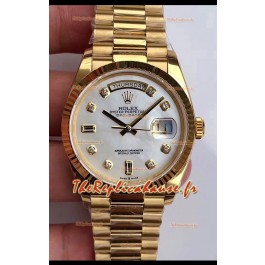 Réplique de montre Rolex Day Date 36MM en or jaune M128238 avec cadran en nacre blanche Miroir 1:1