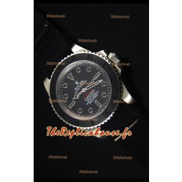 Reproduction de Montre Suisse en Acier Inoxydable avec des Repères d’Heure Noirs