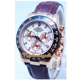 Rolex Daytona Chronograph Lunette MonoBloc Cerachrom Face Blanche Boîtier en Or Rose Bracelet Marron