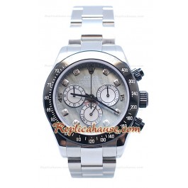 Rolex Daytona Chronograph Lunette MonoBloc Cerachrom Chiffres de Diamant dans un Boîtier Acier - Cadran Blanc Coquille