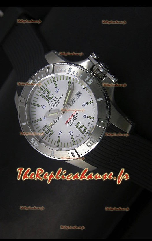 Ball Hydrocarbone Spacemaster avec bracelet en caoutchouc avec date du jour automatique sur cadran blanc - mouvement Citizen original 