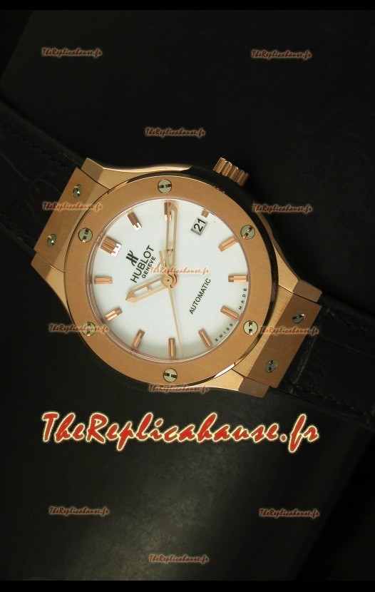 Montre suisse Hublot Classic Fusion 39mm en or rose 