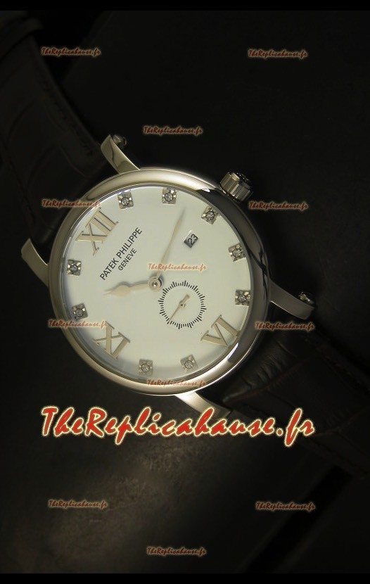 Montre en acier inoxydable Patek Philippe Calatrava avec marqueurs pour les heures incrustés de diamants