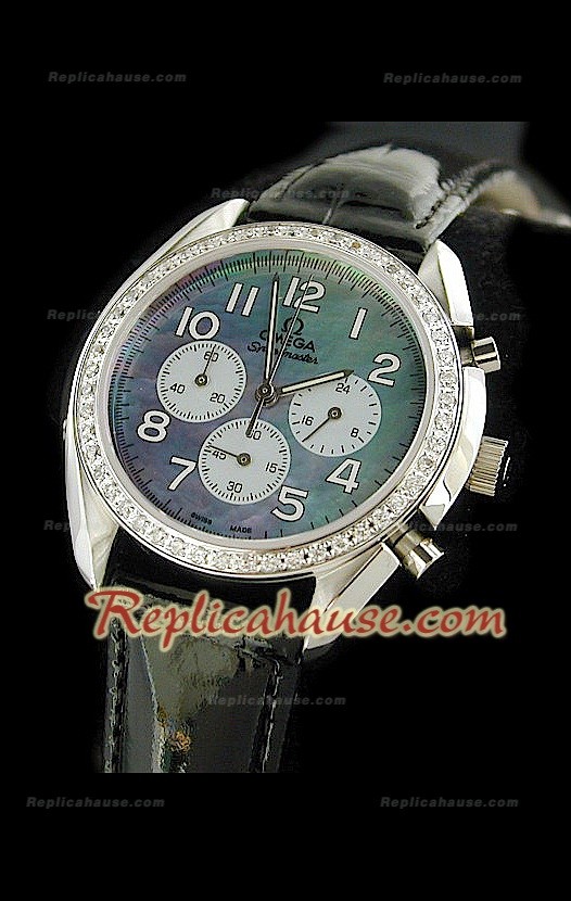 Omega Speedmaster Multicolor Pearl Dial Montre – 38 mm