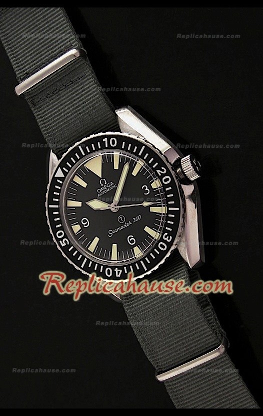 Omega Seamaster 300 Vintage Swiss Montre
