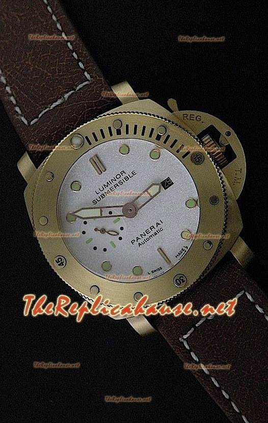 Panerai Luminor Submersible Montre Or Rose avec Cadran Blanc - 47 mm 
