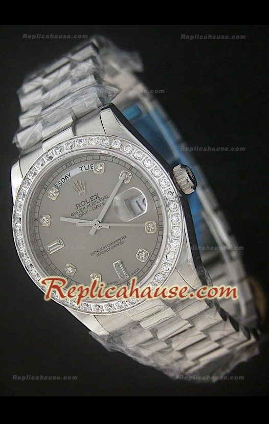 Rolex DayDate Swiss Replica Montre avec Cadran Gris - Index Horaires en Diamant