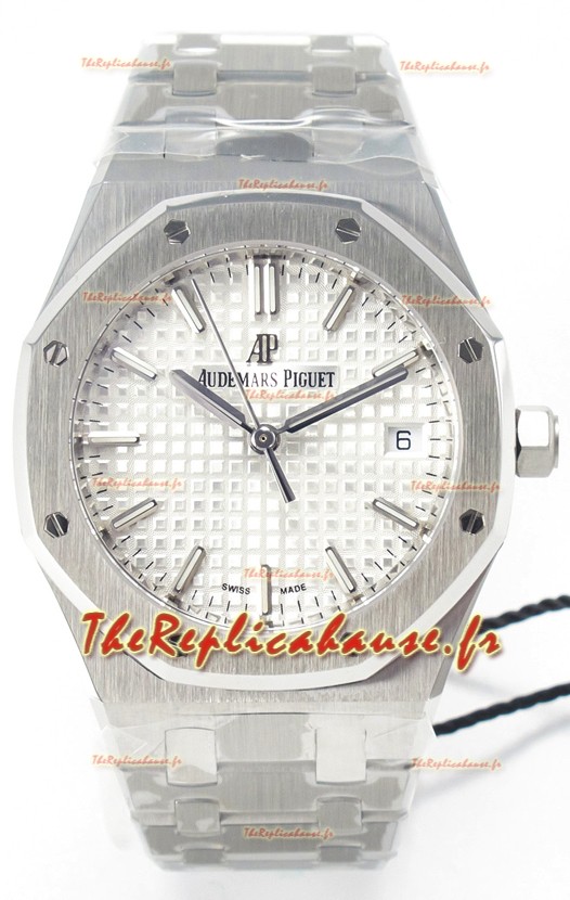 Audemars Piguet Royal 34MM Réplique Montre Suisse Super Clone avec cadran blanc