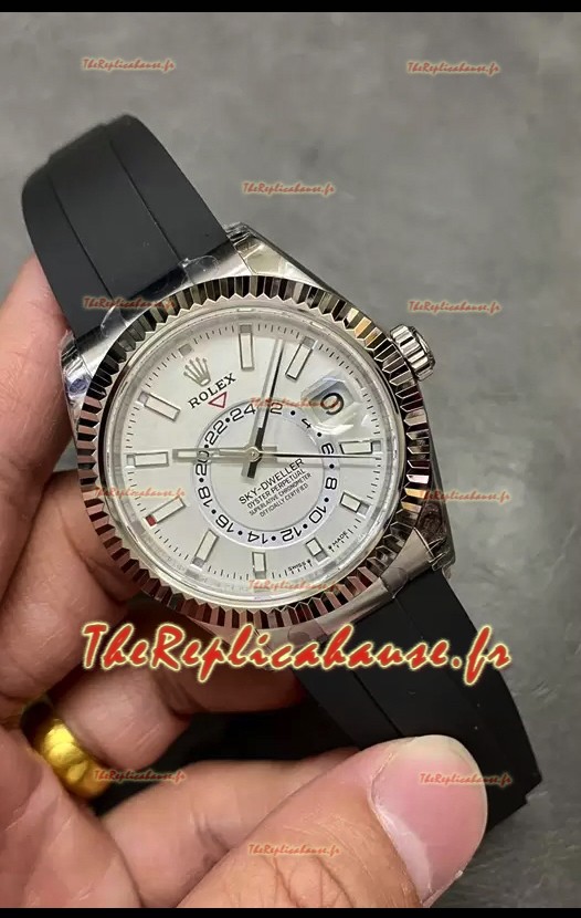 Rolex Sky-Dweller REF# M336235 Montre à cadran blanc dans un boîtier en acier 904L Réplique 1:1 