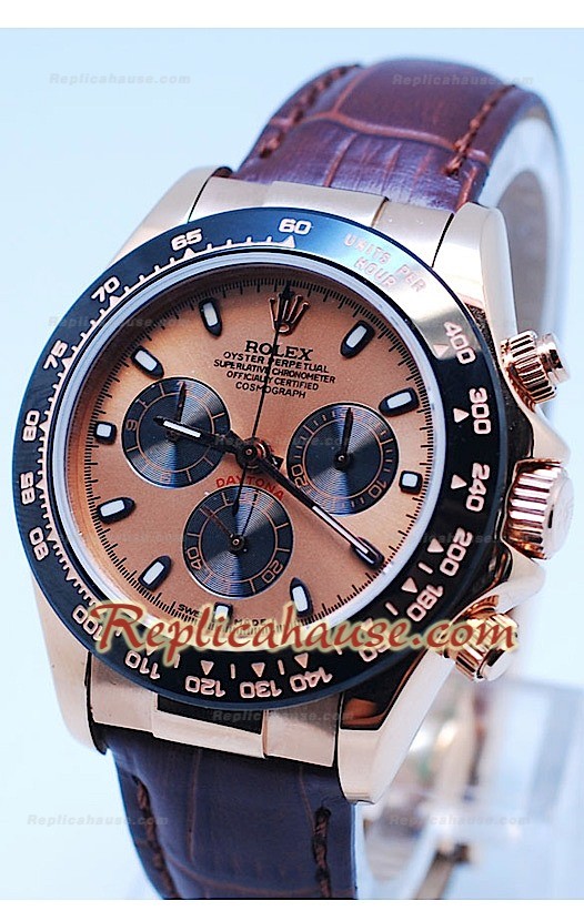 Rolex Daytona Chronograph Lunette MonoBloc Cerachrom Face Or Rose Boîtier en Or Rose Bracelet Marron