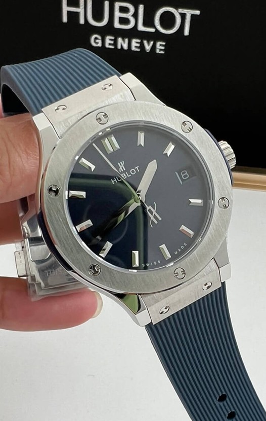 Hublot Classic Fusion en acier inoxydable 33MM Cadran bleu Mouvement suisse à quartz Montre de qualité miroir 1:1