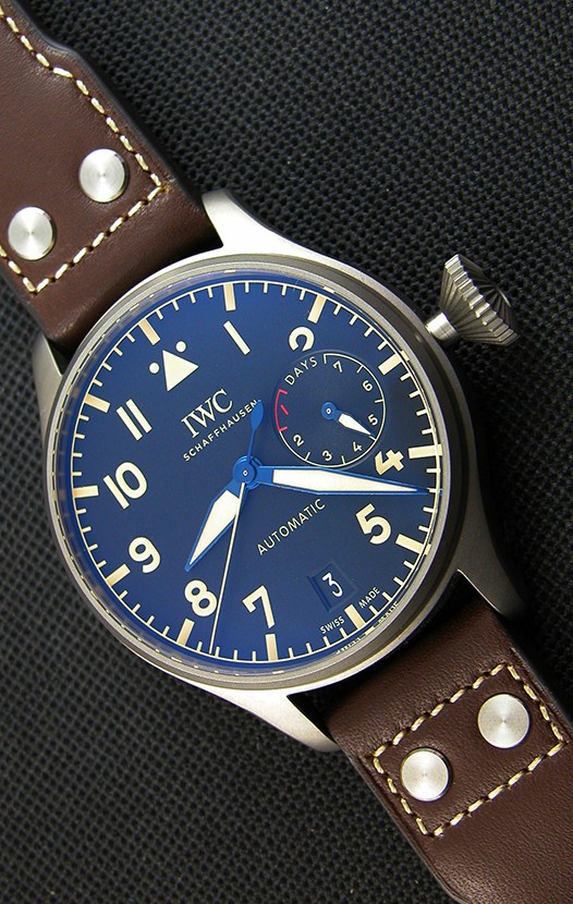 Montre IWC Big Pilot’s IW501004 Heritage Titane Suisse Réplique.  Réserve de batterie fonctionnelle. Répliquée à l’identique 1:1