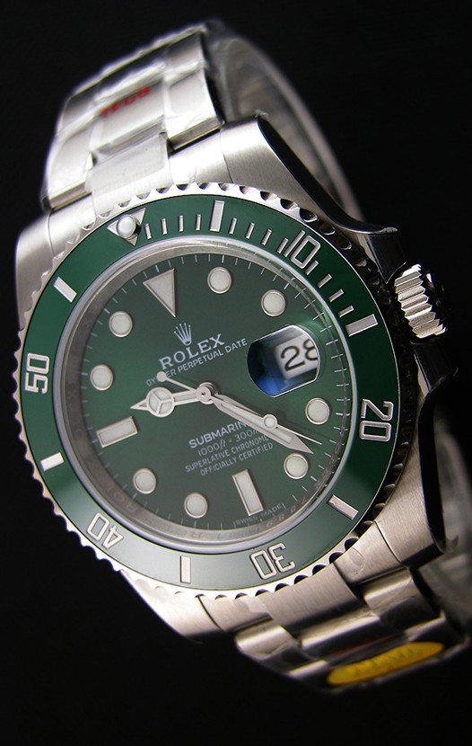 Rolex Submariner The Hulk ETA 3135 Réplique Suisse 1:1 Miroir - Ultime Acier 904L 