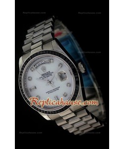 Rolex DayDate Swiss Replica Montre avec Cadran Nacré 