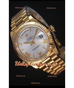 Rolex Day-Date 40MM Montre Réplique avec Cadran Argent et Chiffres des heures Romaines Mouvement Suisse Cal.3255 