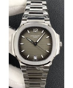 Montre Patek Philippe Nautilus 7118/1A-011 35MM 1:1 Réplique Suisse Montre en cadran brun 