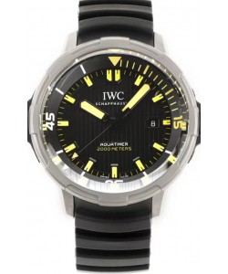 IWC Aquatimer IW358001 1:1 Titanium Miroir Réplique Suisse avec cadran noir et bracelet caoutchouc