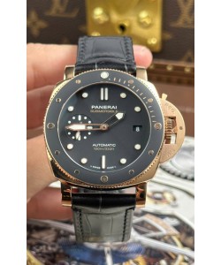 Panerai Super Clone Submersible PAM974 or rose montre 42MM