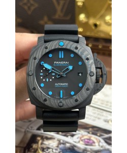 Panerai Super Clone Submersible PAM01616 Carbotech montre 47MM