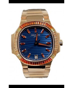 Patek Philippe Nautilus 7118R 35MM 1:1 Boîtier or rose Cadran bleu Montre réplique 1:1