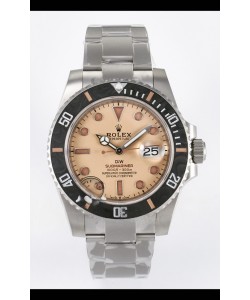 Montre Rolex Submariner DiW avec boîtier en acier sablé et lunette en fibre de carbone, cadran beige