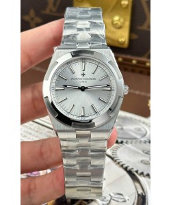 Vacheron Constantin Super Clone Overseas extra-plat 2000V édition montre dans un cadran en acier