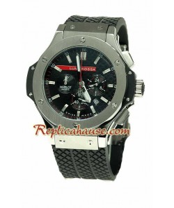 Hublot Big Bang Luna Rossa Suisse Quartz Montre