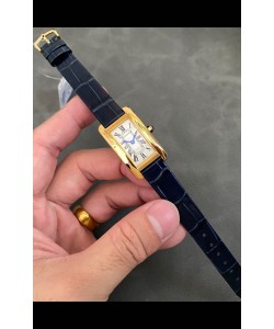 Cartier Tank Americaine Ladies Montre Suisse à Quartz Réplique 1:1 Boîtier Or Jaune