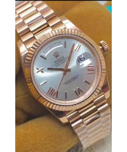 Réplique de la montre Rolex Day Date 40MM 228235 1:1 Or rose et cadran argenté 1:1 Miroir