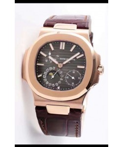 Montre Patek Philippe Nautilus 5712/R 1:1 Réplique Suisse de qualité avec cadran brun et bracelet en cuir