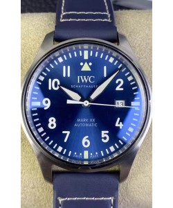 IWC Pilot MARK XX Series IW328203 Montre Réplique Suisse Miroir 1:1 avec cadran bleu et bracelet cuir