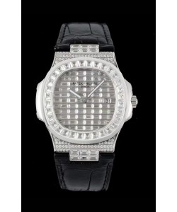 Patek Philippe Nautilus 5711/A Réplique Suisse Réplique Miroir 1:1 dans un boîtier en acier 904L Diamants