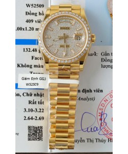 Montre Rolex Day-Date Super Clone plaquée or jaune, personnalisée et pavée de diamants