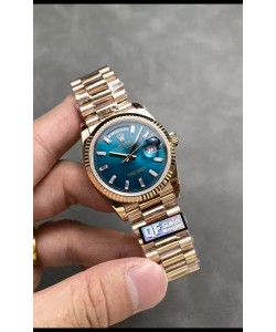 Rolex Day Date Super Clone Or Rose Cadran Bleu Cristal Chiffres 36MM - Montre réplique 1:1